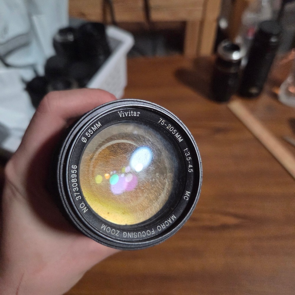 Vivitar 75-205mm f3.5-4.5 Macro Focusing Zoom Lens Pentax K Mount P/K Japan